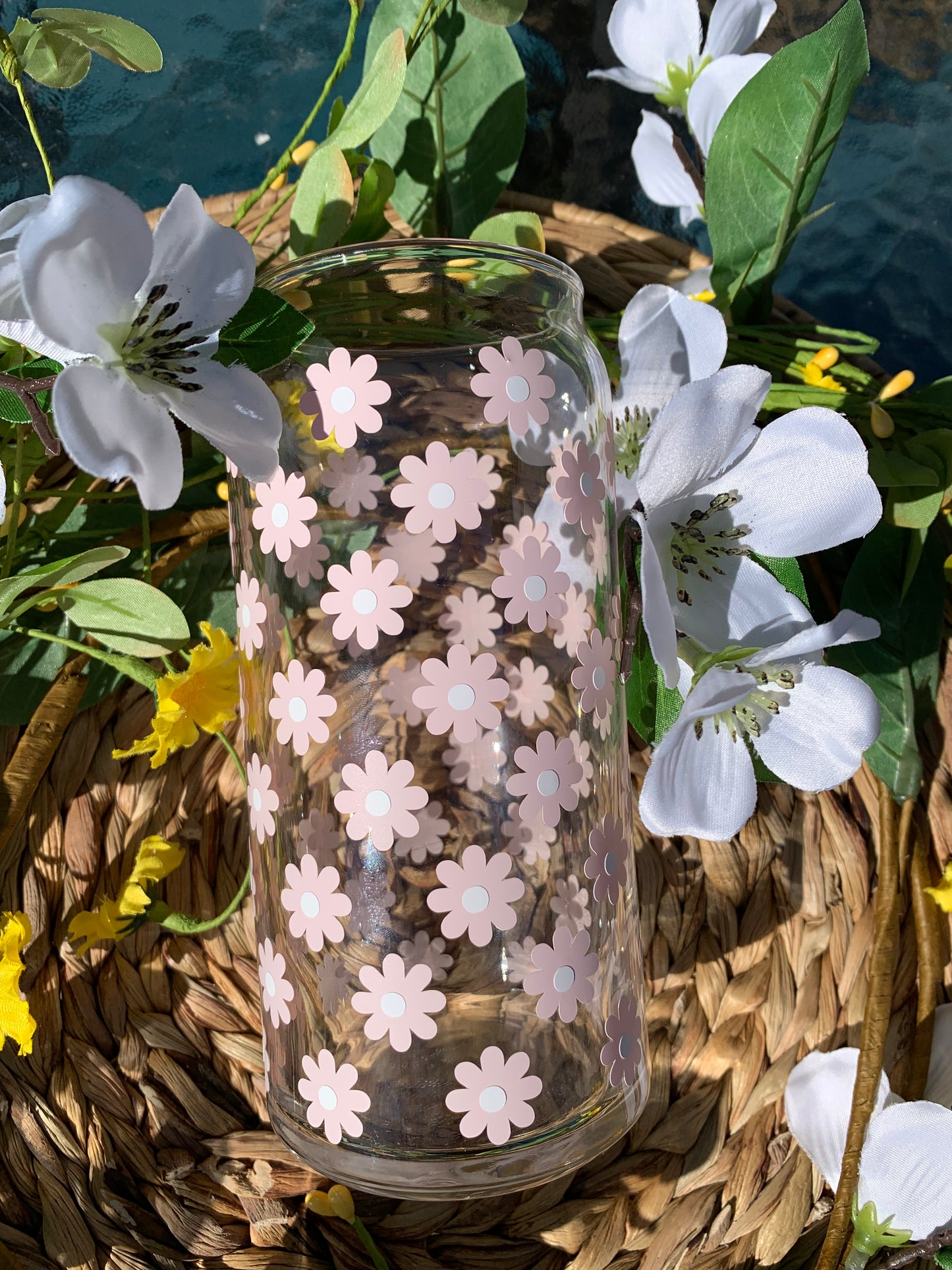 Daisies glass